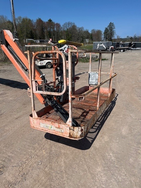 Sold - Scissor Lift - View 2